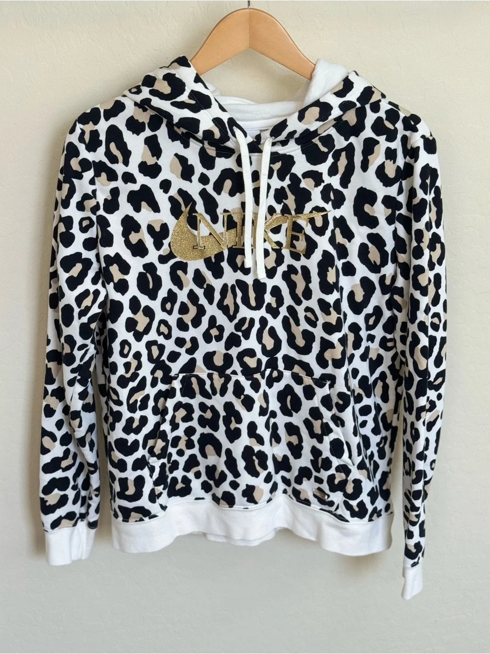 Nike Sportswear Club Fleece Women's Leopard Print Hoodie Gold Logo Size L